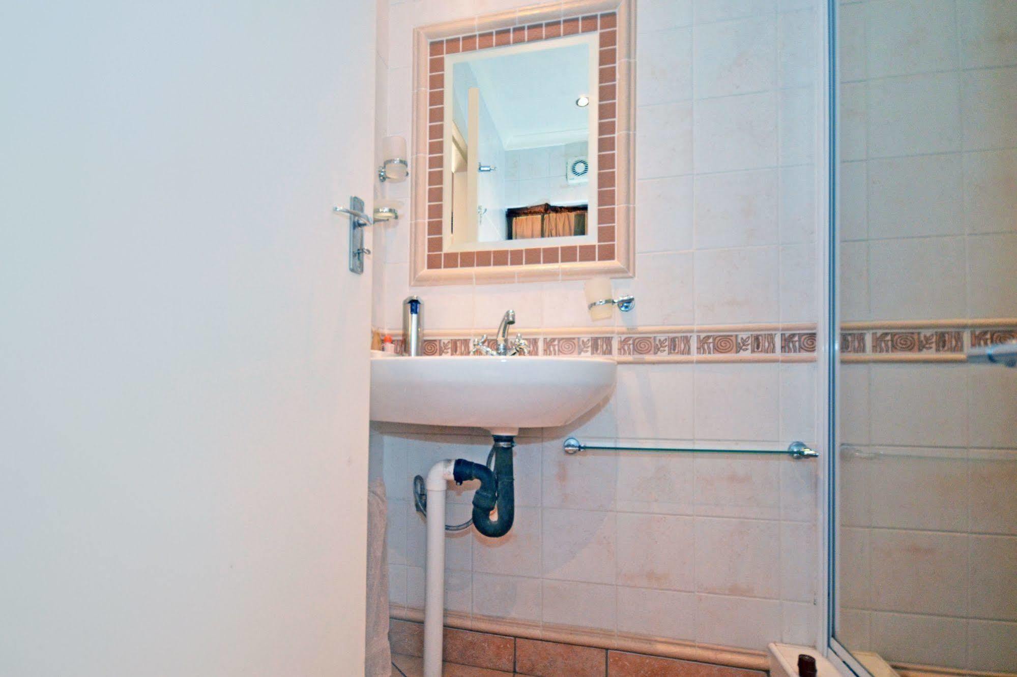 Cherry Tree Cottage B&B Linden Johannesburg Luaran gambar