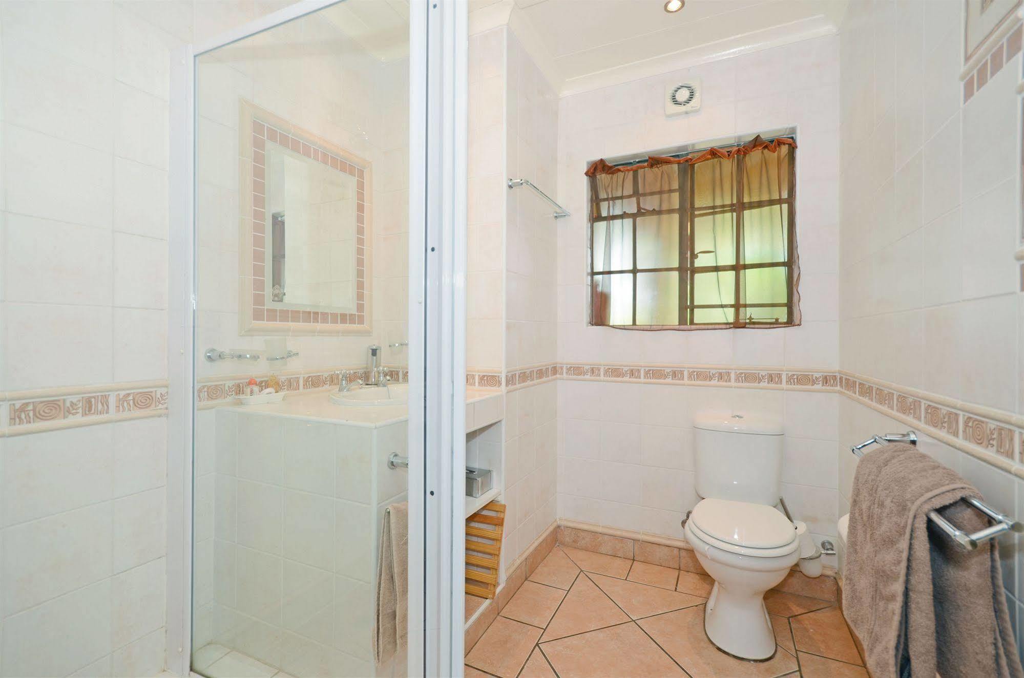 Cherry Tree Cottage B&B Linden Johannesburg Luaran gambar