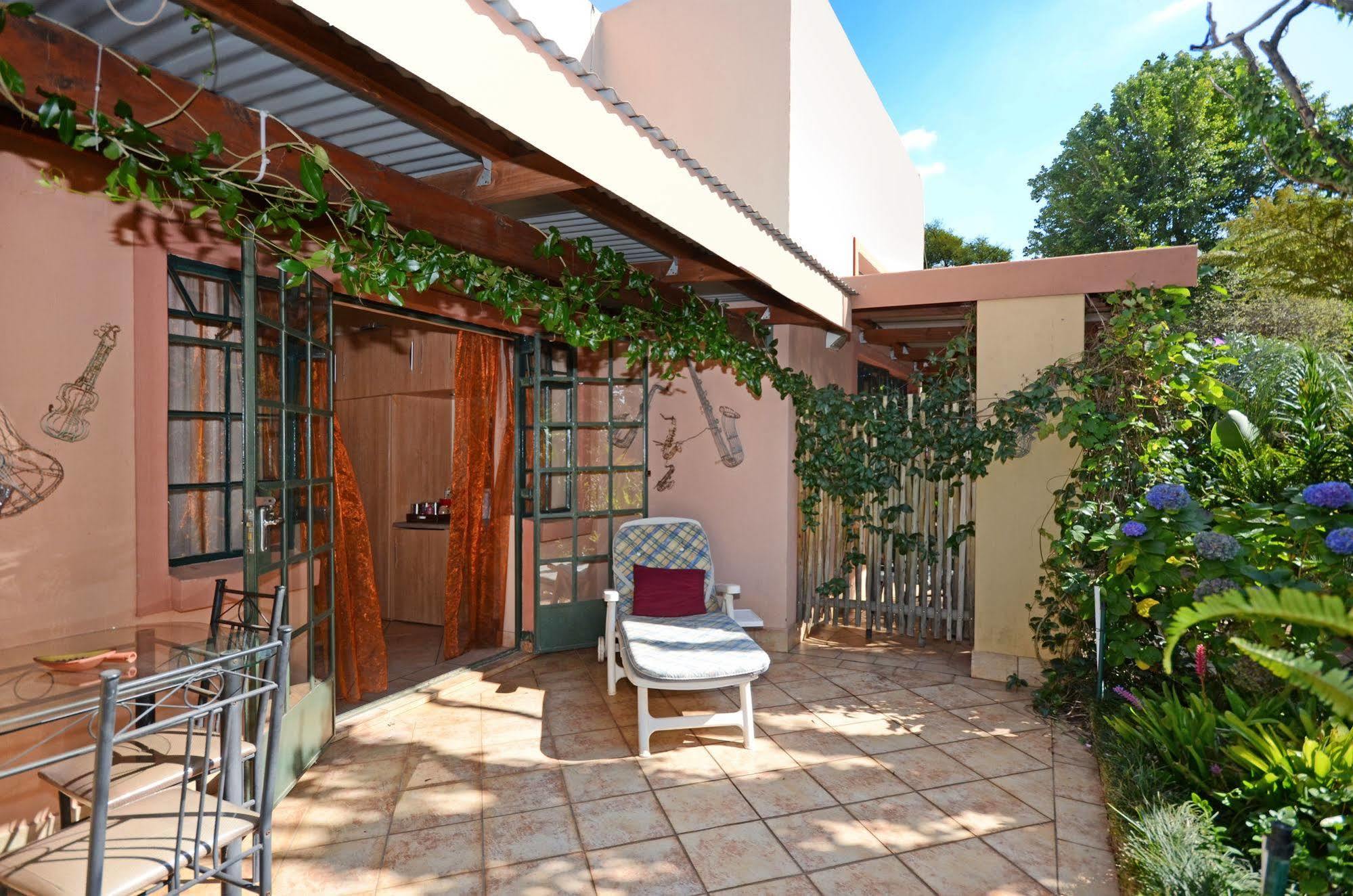 Cherry Tree Cottage B&B Linden Johannesburg Luaran gambar