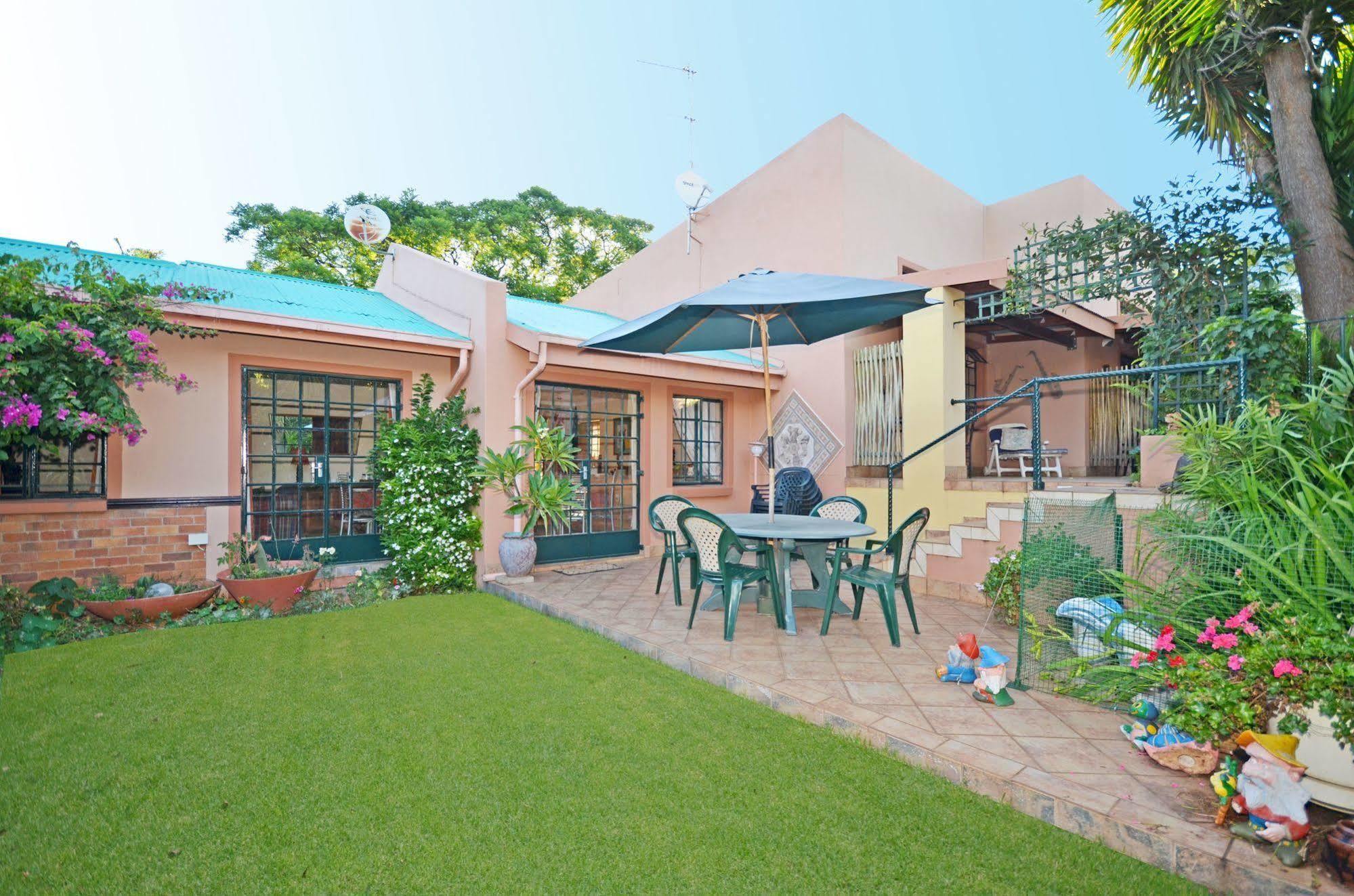 Cherry Tree Cottage B&B Linden Johannesburg Luaran gambar